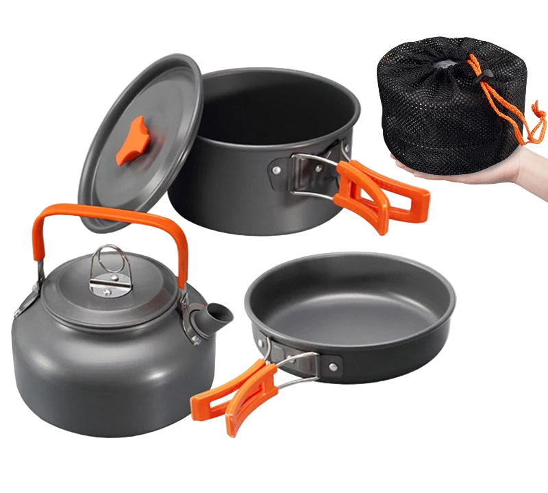 Compacte kookset voor 2–3 personen met pan, koekenpan en theepot