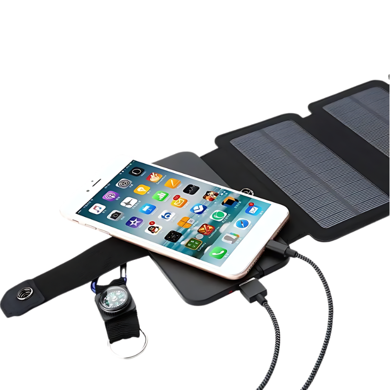 Faltbares Solarladegerät lädt ein Smartphone über USB